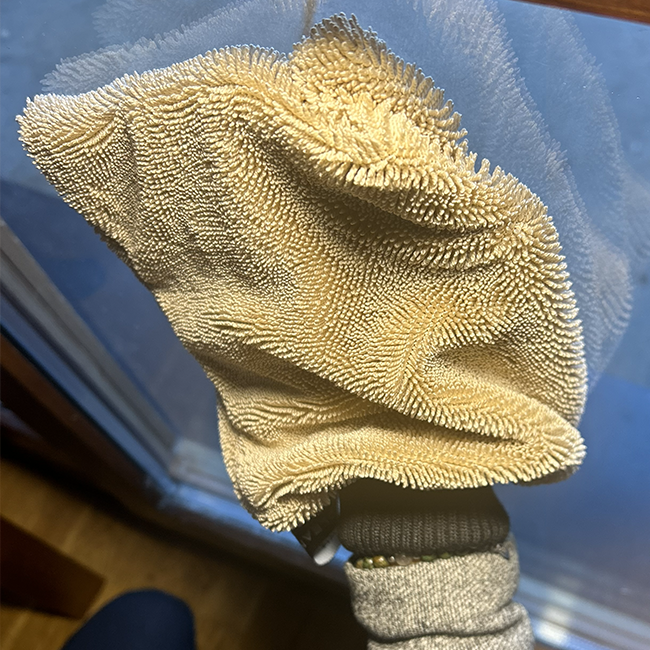 WhaleClean – Der magische Mikrofaserhandschuh