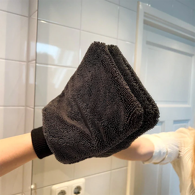 WhaleClean – Der magische Mikrofaserhandschuh